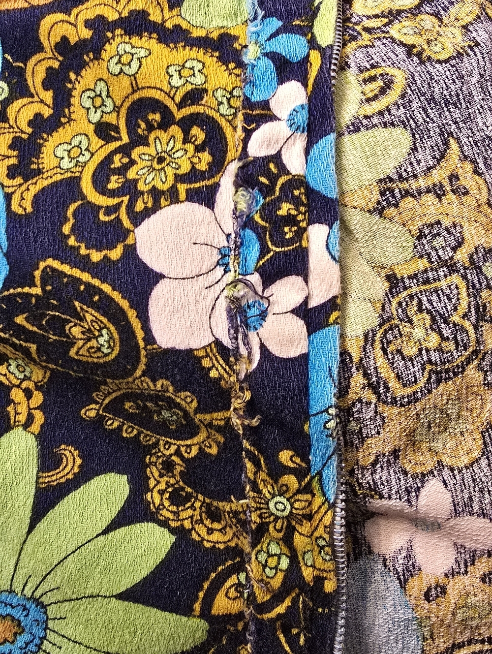 Vintage 70s Floral Romper Psych Mod Hippie Daisy Print Mini Jumpsuit Blue Green - Picture 12 of 15